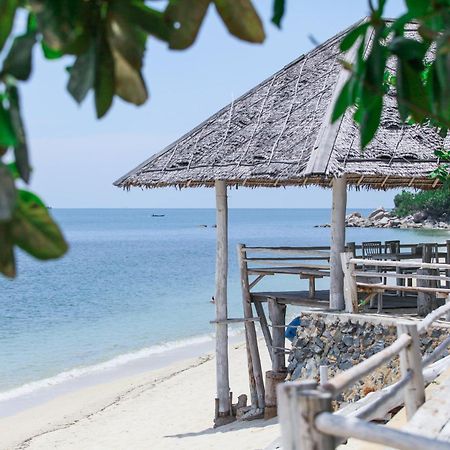 Trikora Beach Club&Resort Teluk Bakau Exterior foto