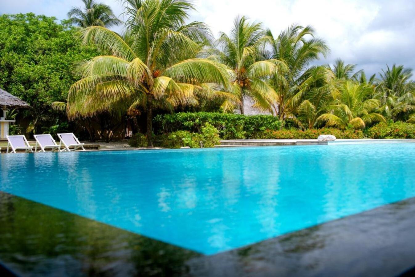 Trikora Beach Club&Resort Teluk Bakau Exterior foto