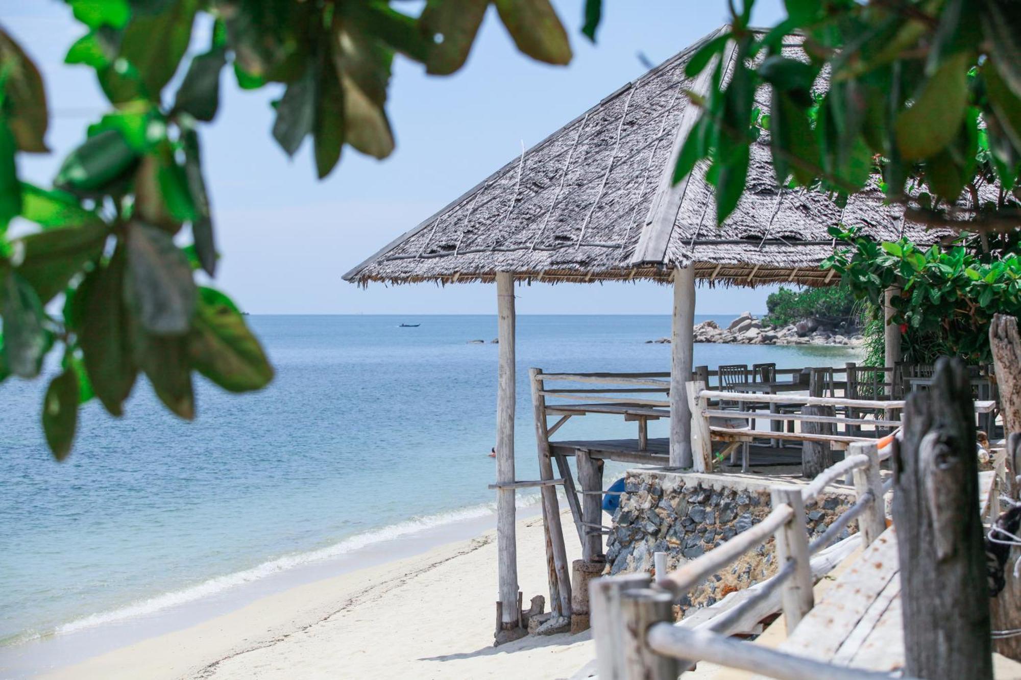Trikora Beach Club&Resort Teluk Bakau Exterior foto